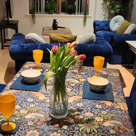 Luxury Penthouse ليدز